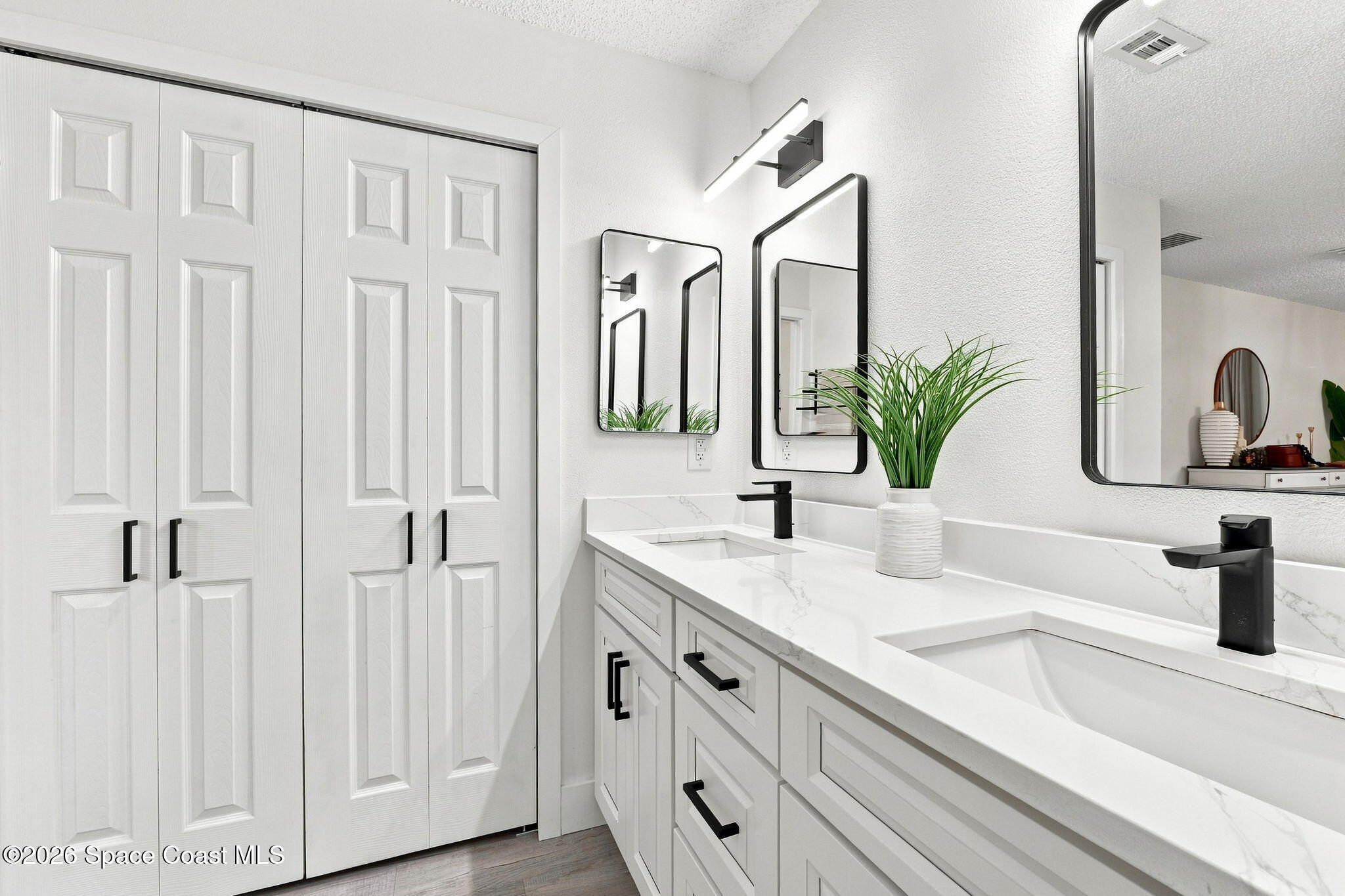 846 Raintree Avenue Rockledge, FL 32955 - Photo 9 of 28 Primary Bathroom