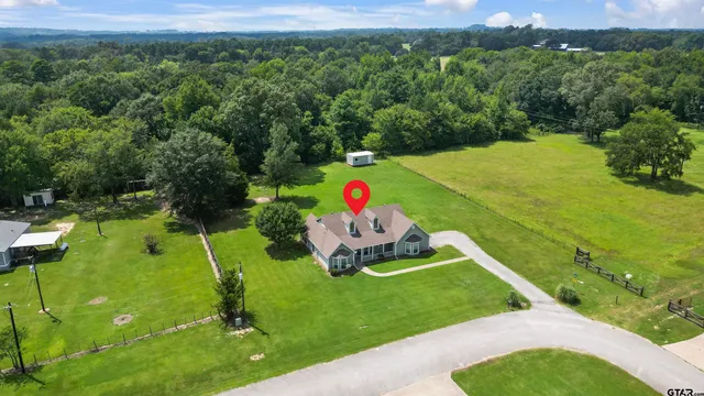 a picture of city view