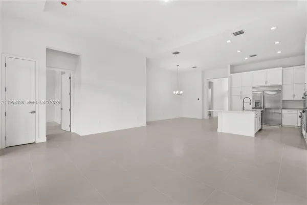 $10,000 | 9257 Sunflower Mdw Road, Boca Raton, FL 33434