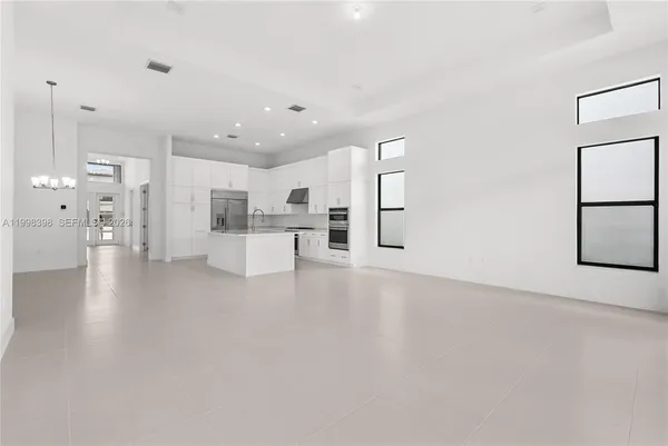 $10,000 | 9257 Sunflower Mdw Road, Boca Raton, FL 33434