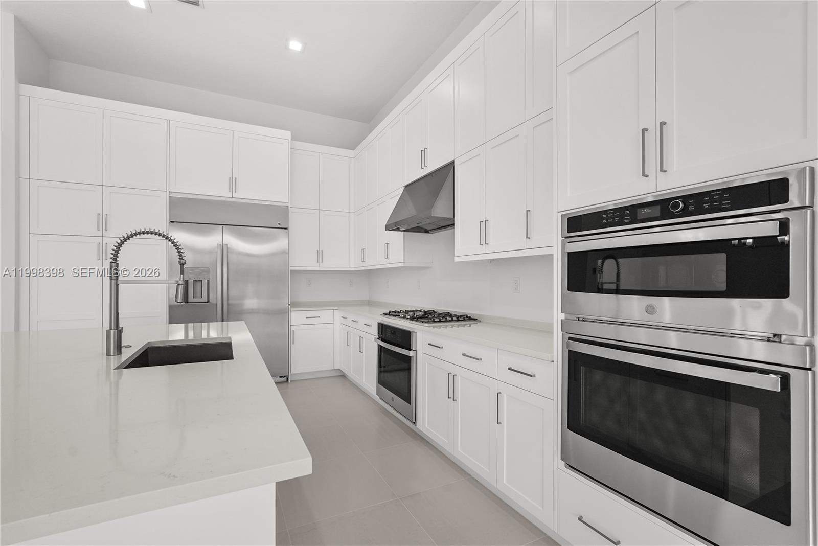 9257 Sunflower Mdw Road Boca Raton, FL 33434 - Photo 4 of 27