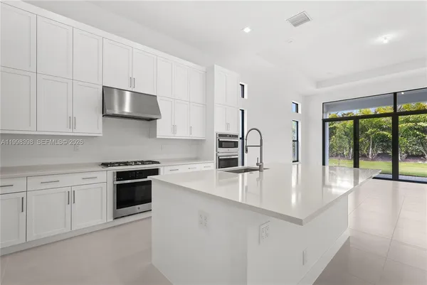 $10,000 | 9257 Sunflower Mdw Road, Boca Raton, FL 33434