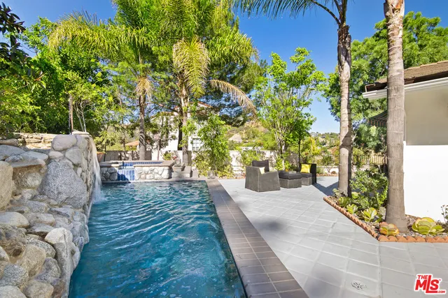 a view of outdoor space yard and patio