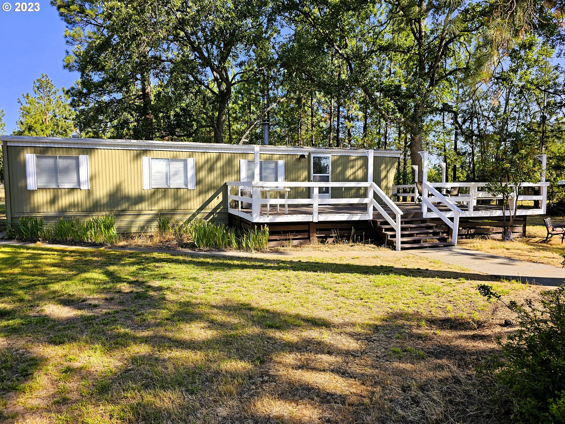 141 South Louisa Road Wamic, OR 97063 - Photo 2 of 33