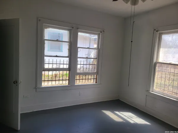 $975 | 1106 Hammond Avenue, San Antonio, TX 78210