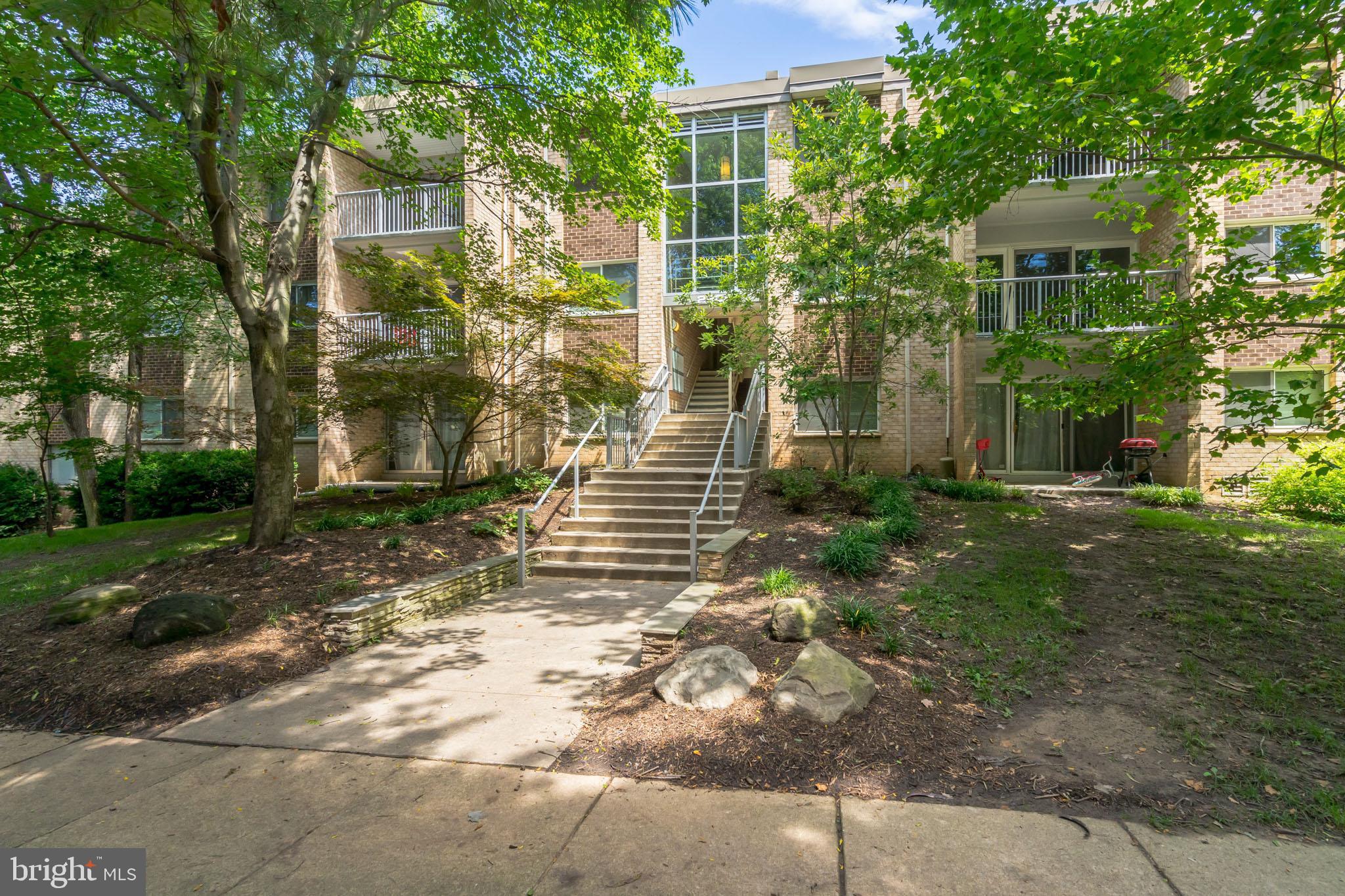 2908 Kings Chapel Road, Unit 13 Falls Church, VA 22042 - Photo 1 of 15