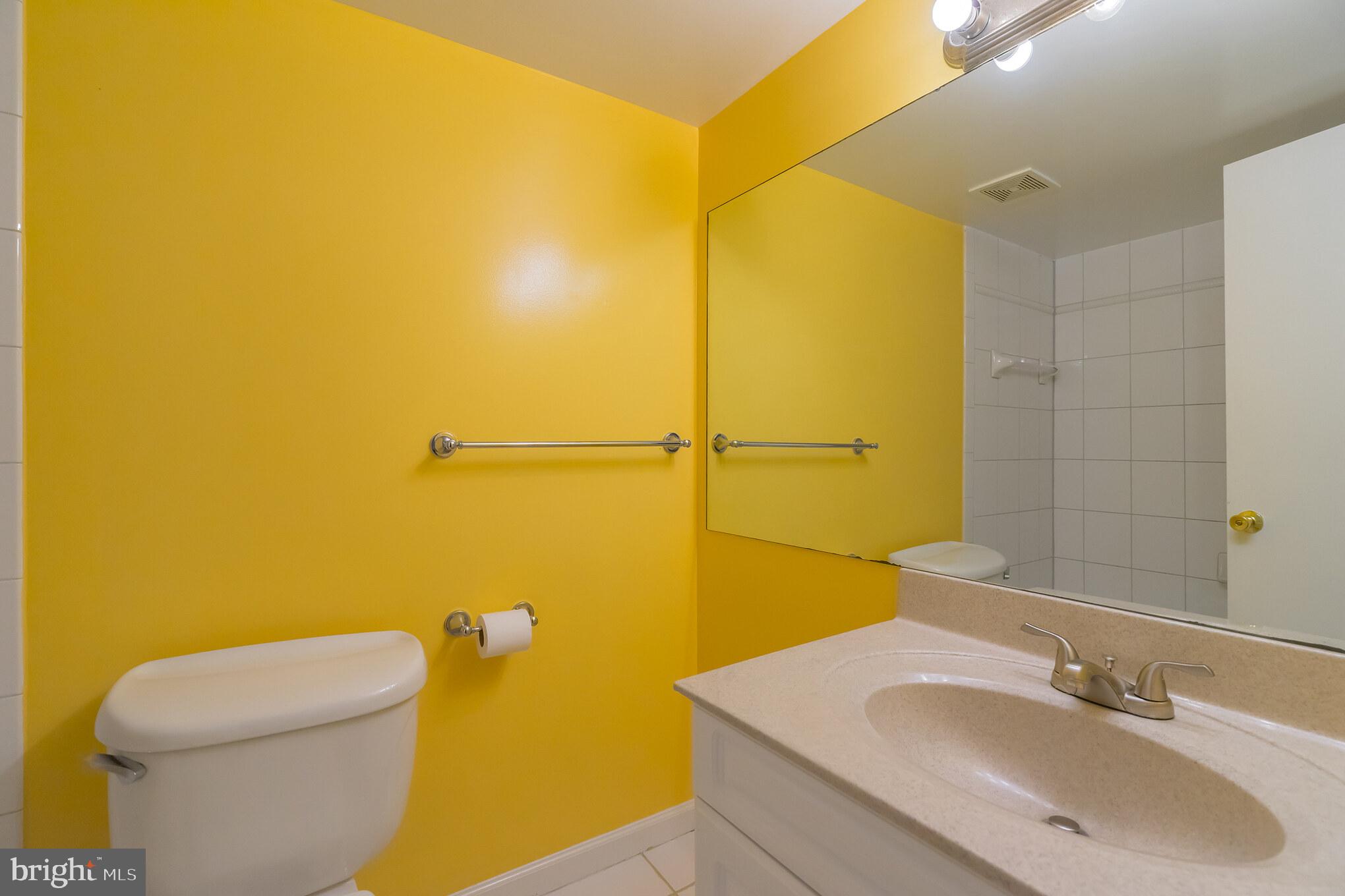 2908 Kings Chapel Road, Unit 13 Falls Church, VA 22042 - Photo 12 of 15