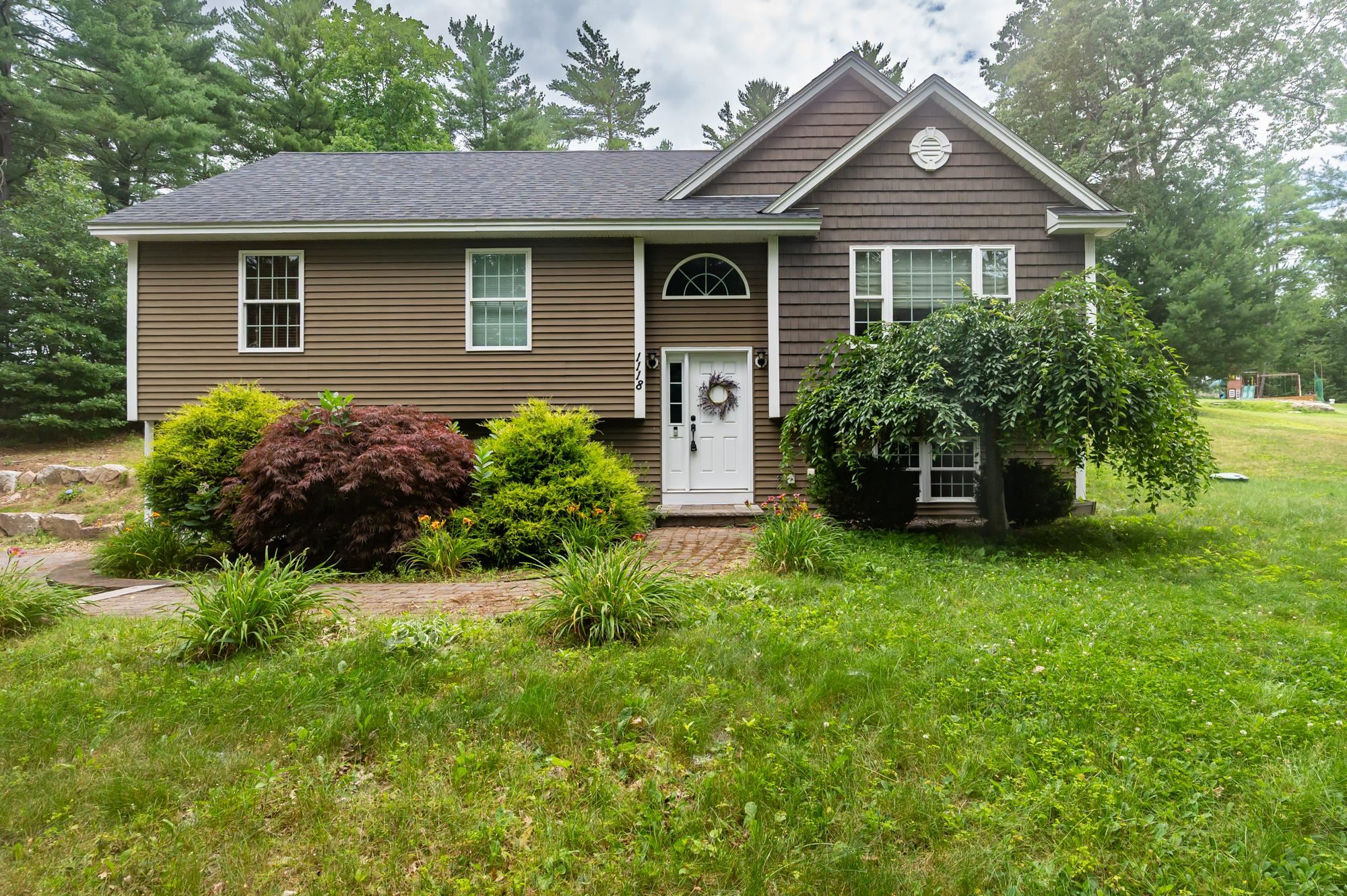 1118 Bodwell Road Manchester, NH 03109 - Photo 1 of 33 Gallery Image 1