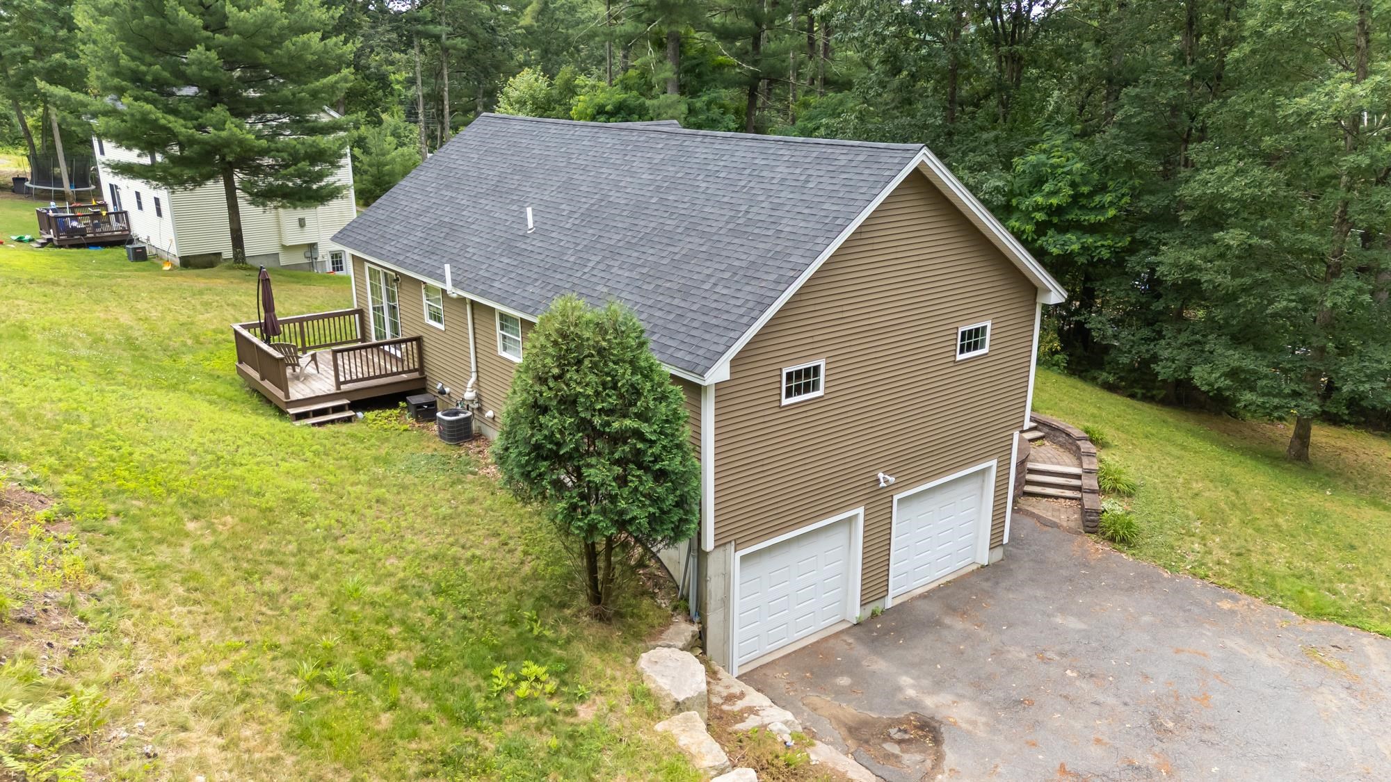 1118 Bodwell Road Manchester, NH 03109 - Photo 28 of 33 Gallery Image 28