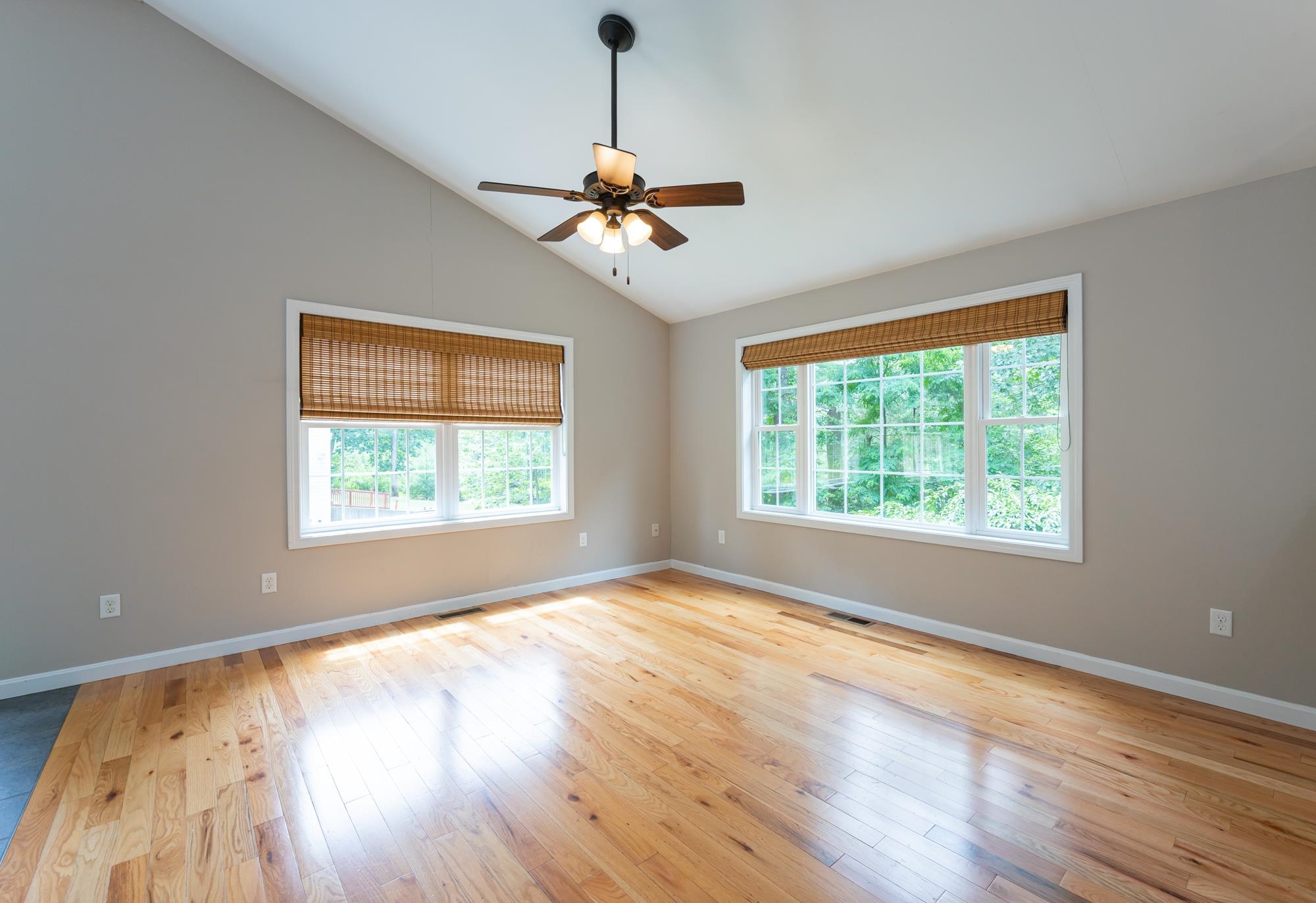 1118 Bodwell Road Manchester, NH 03109 - Photo 8 of 33 Gallery Image 8