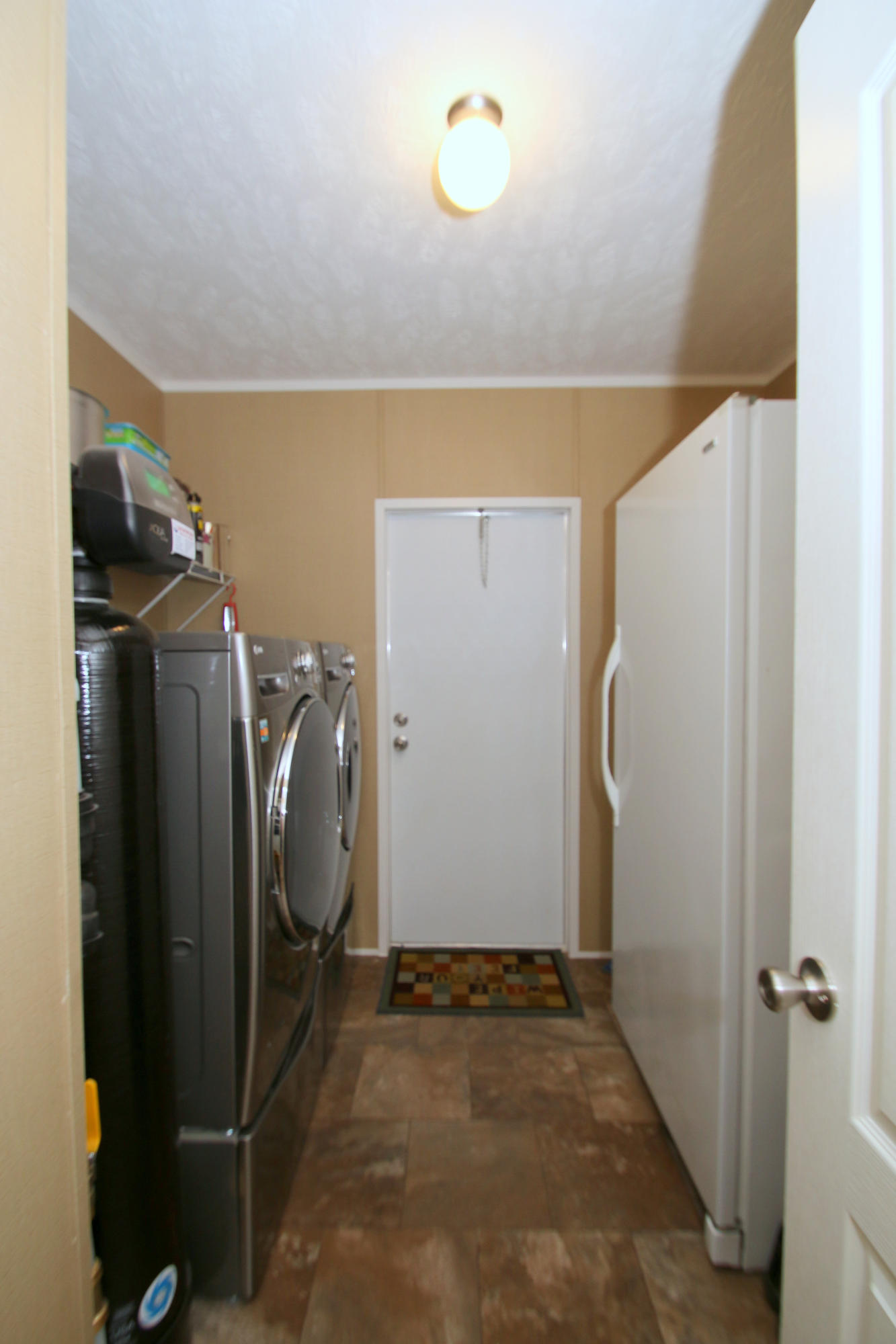 765 Old Stage Coach Road Rutledge, TN 37861 - Photo 24 of 38 Laundry area with outside access