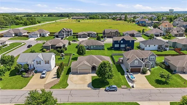 $409,000 | 1501 North 4th Street East, Louisburg, KS 66053