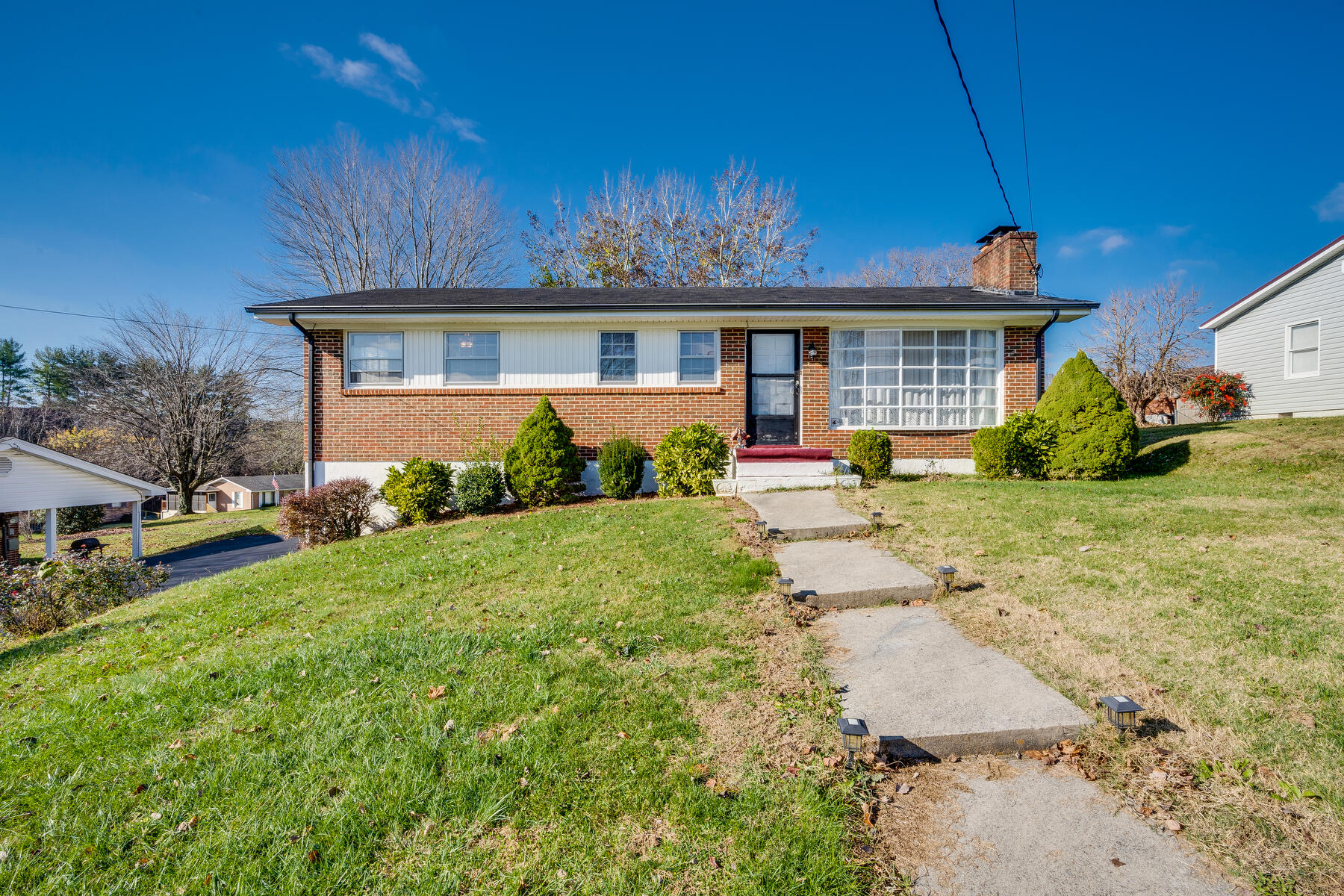 141 Valley View Road Bristol, VA 24202 - Photo 1 of 34 001