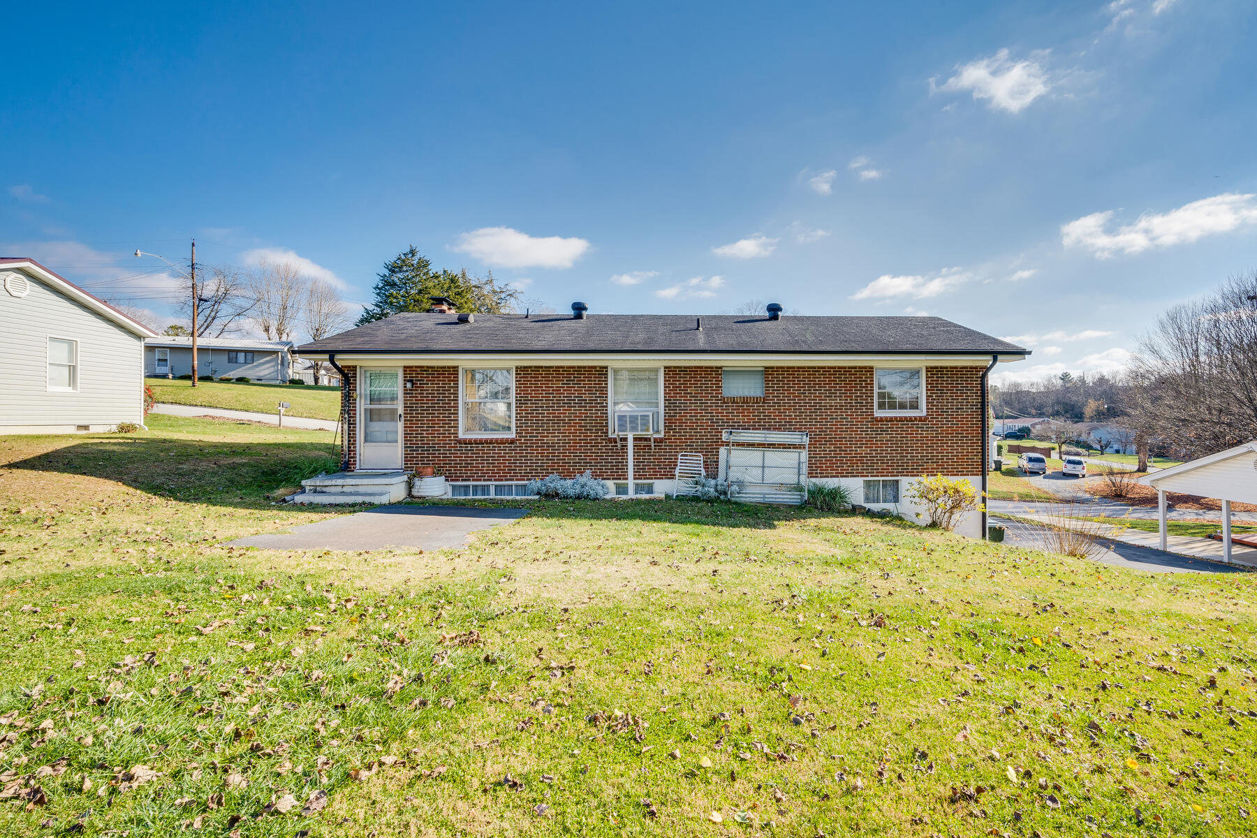 141 Valley View Road Bristol, VA 24202 - Photo 32 of 34 032