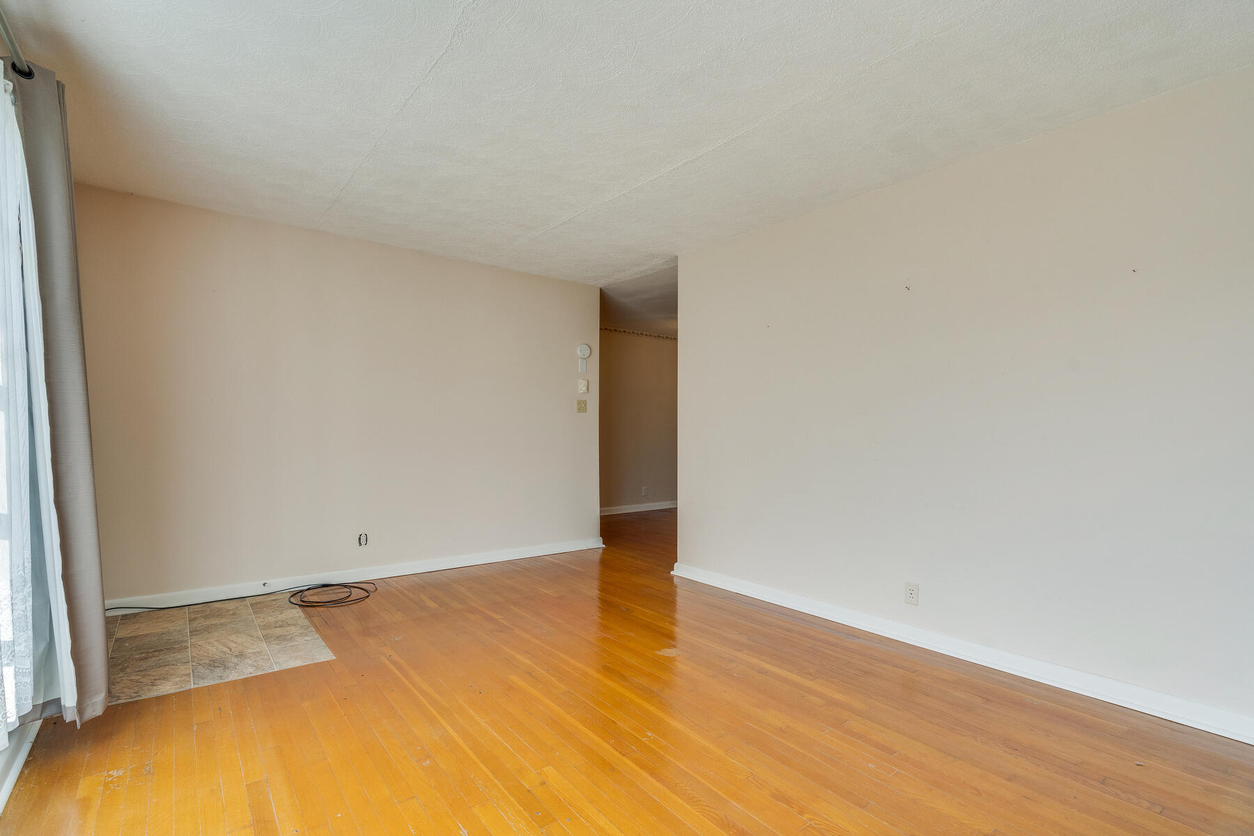 141 Valley View Road Bristol, VA 24202 - Photo 8 of 34 008