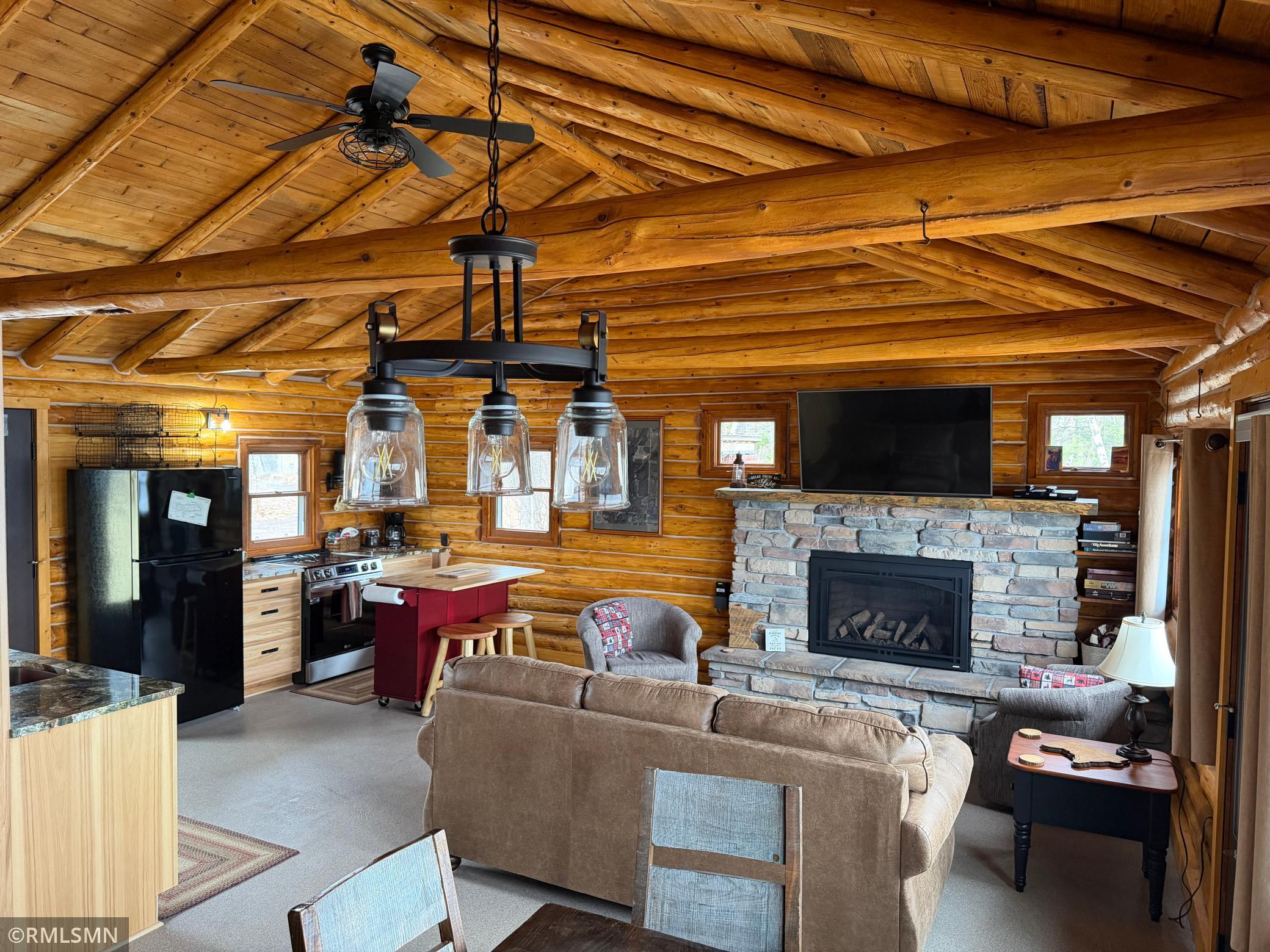 52728 West Grindstone Road Sandstone, MN 55072 - Photo 4 of 33