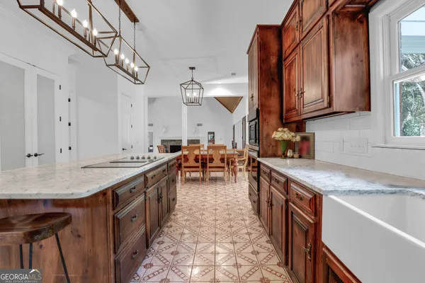 $969,900 | 5001 Country Club Road, Statesboro, GA 30458