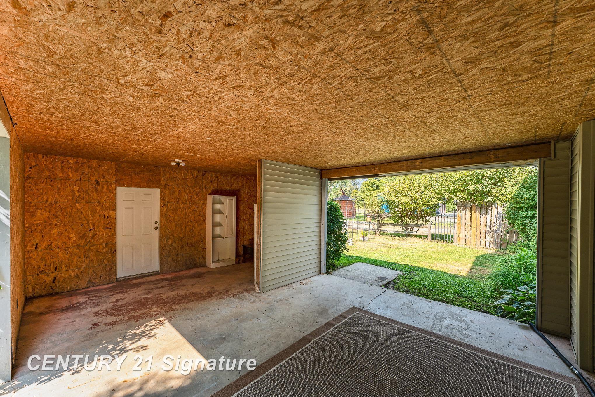 9239 North Seymour Road Flushing, MI 48433 - Photo 21 of 27 Gallery Image 21
