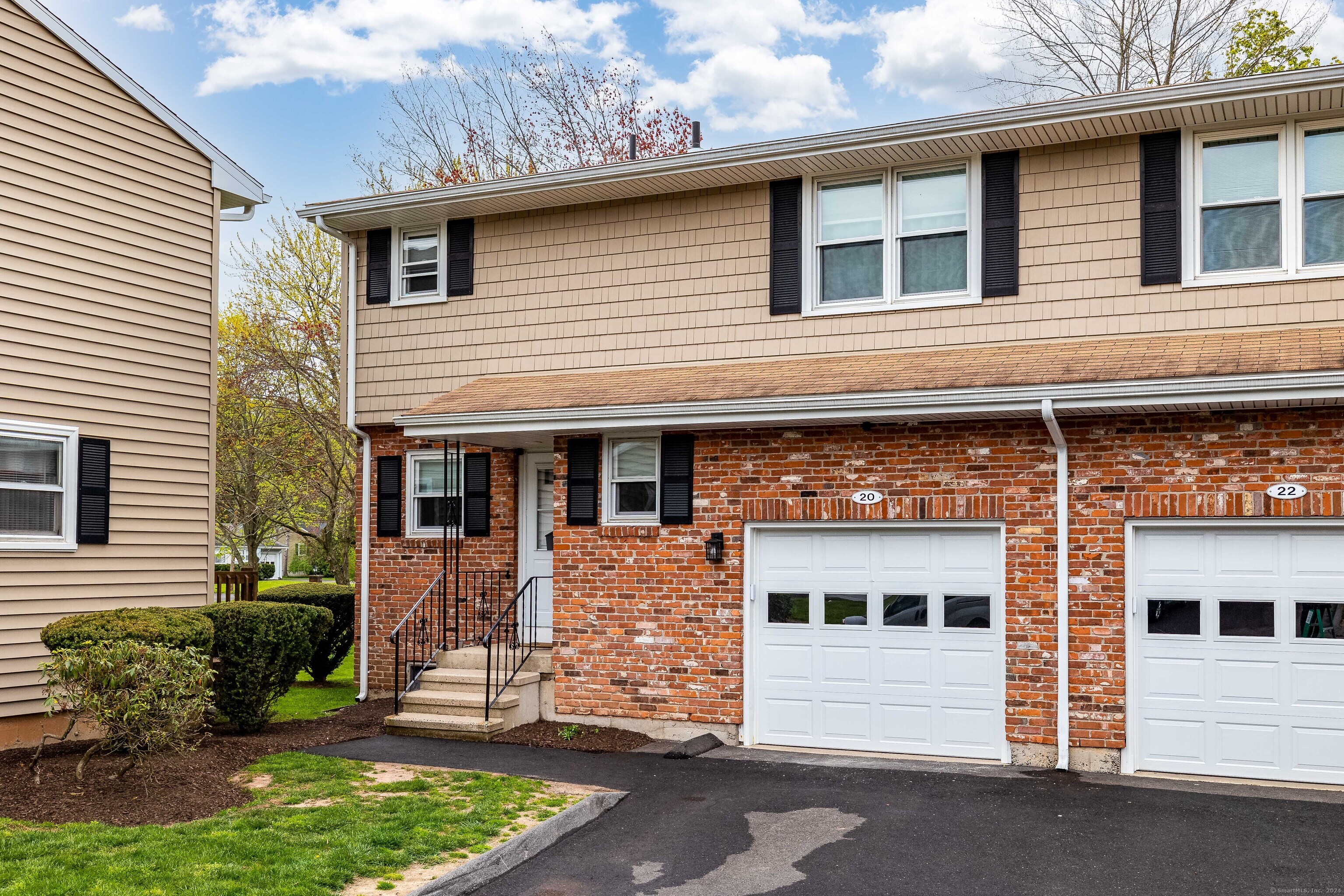 20 Thorne Road, Unit 20 West Hartford, CT 06110 - Photo 1 of 1