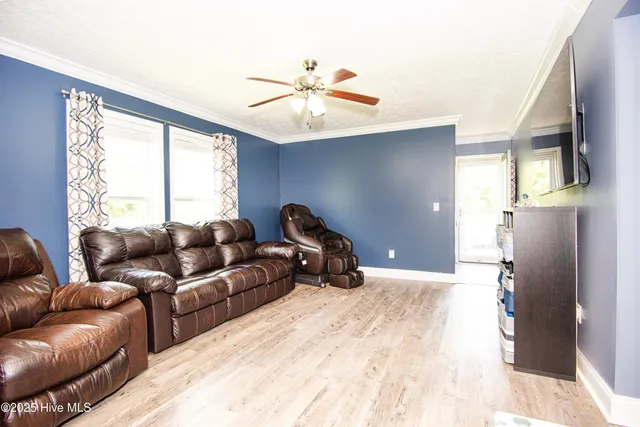 $585,000 | 154 Briar Patch Lane, Trenton, NC 28585