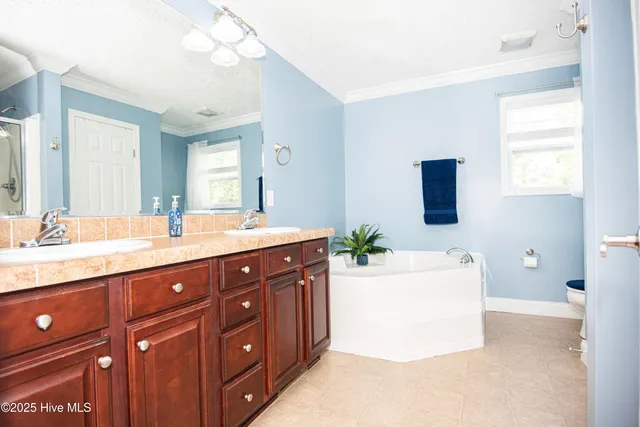 $585,000 | 154 Briar Patch Lane, Trenton, NC 28585