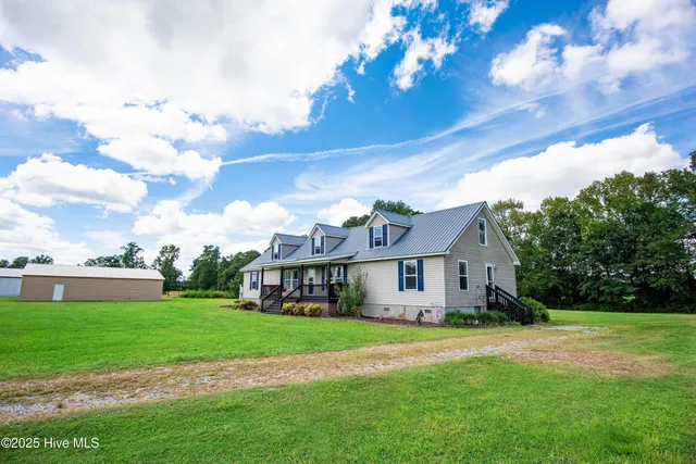 $585,000 | 154 Briar Patch Lane, Trenton, NC 28585