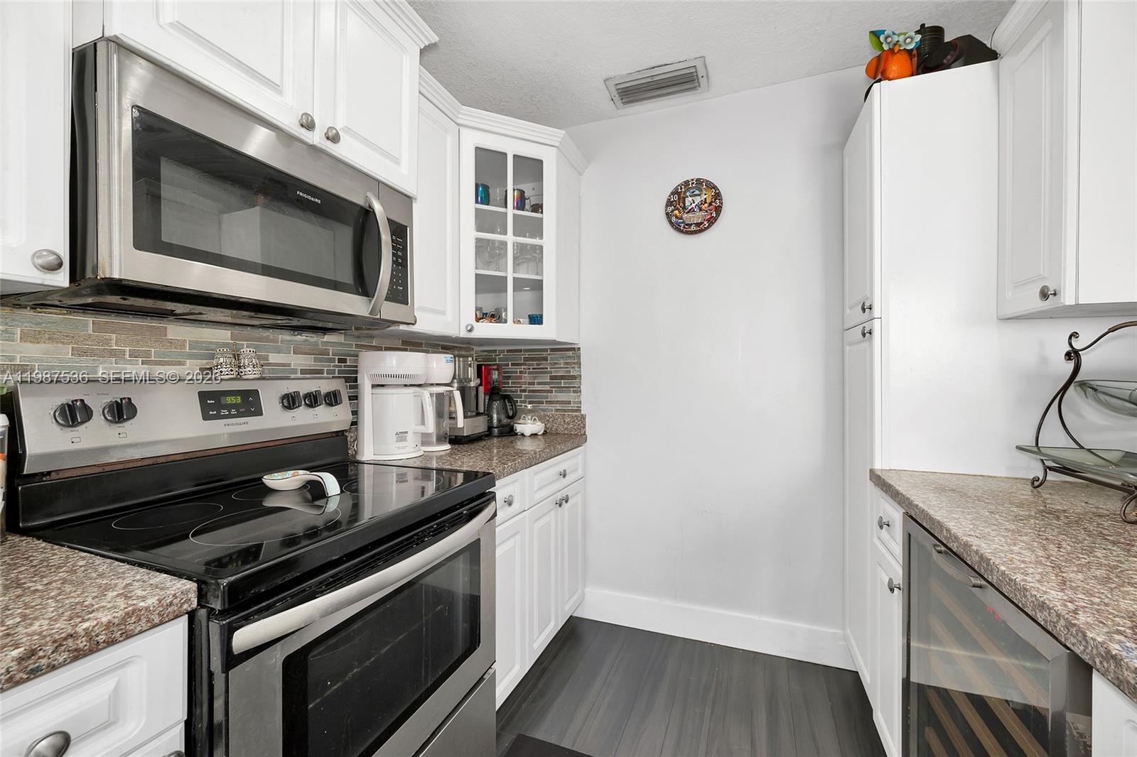 12324 Southwest 111th S Canal Street Road Miami, FL 33186 - Photo 19 of 39