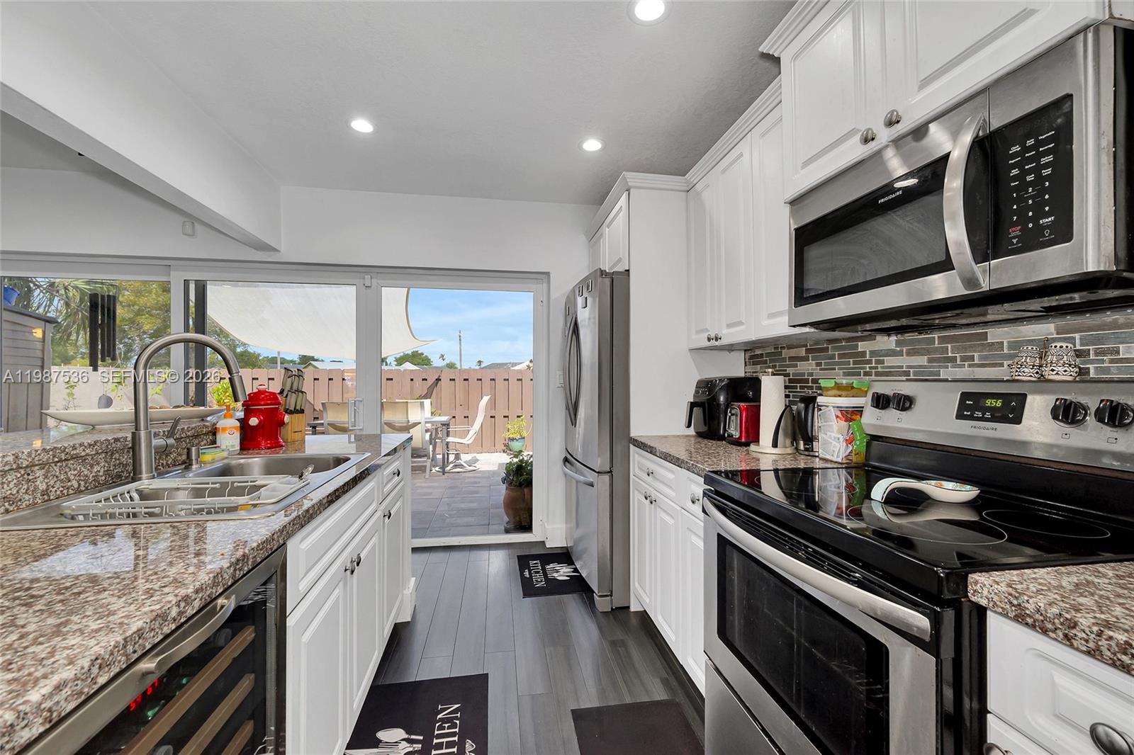 12324 Southwest 111th S Canal Street Road Miami, FL 33186 - Photo 20 of 39