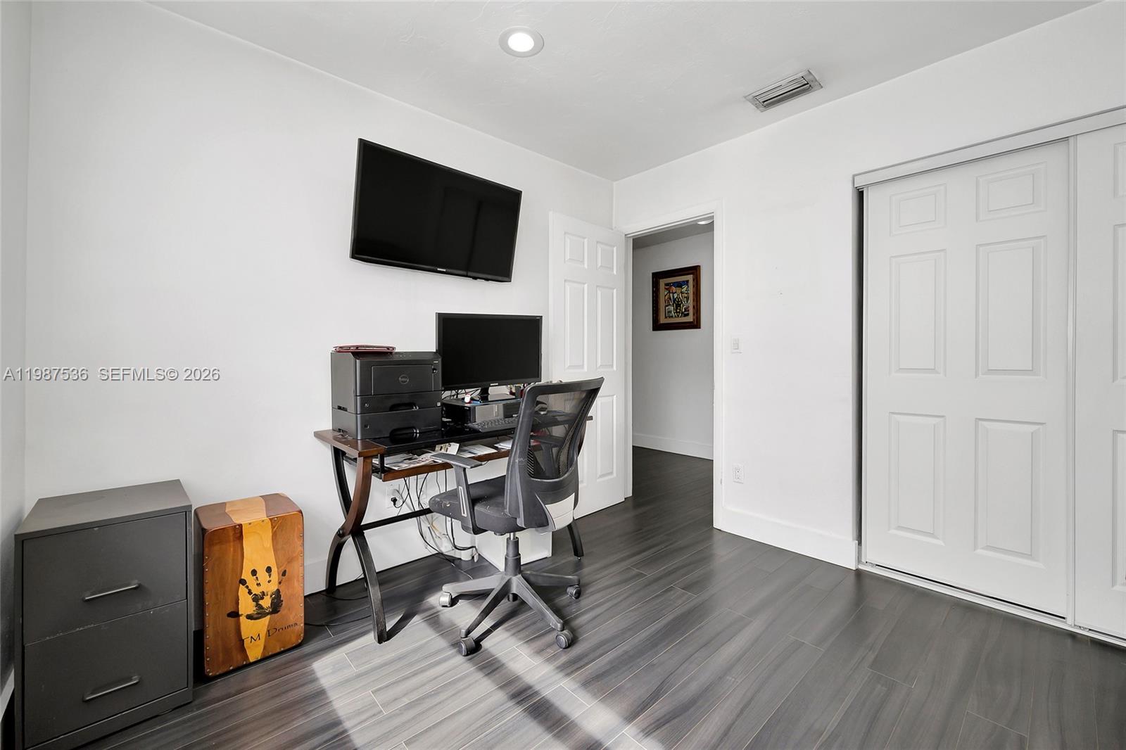 12324 Southwest 111th S Canal Street Road Miami, FL 33186 - Photo 26 of 39