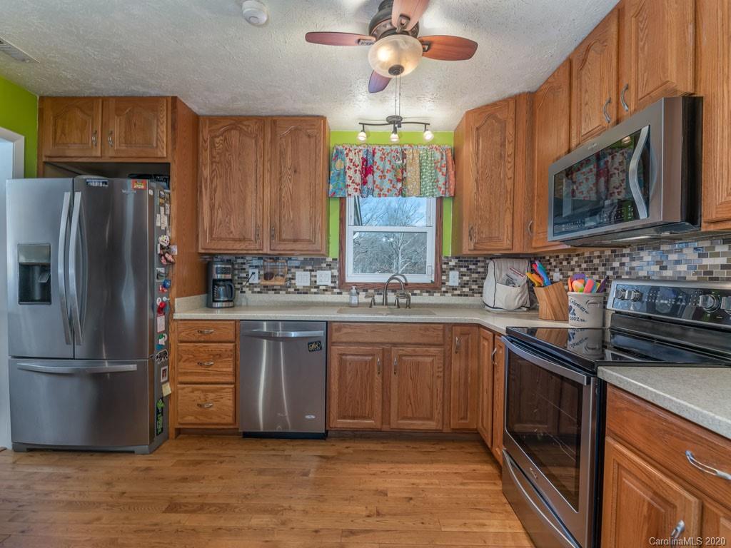 11 Norman Road Fletcher, NC 28732 - Photo 13 of 34