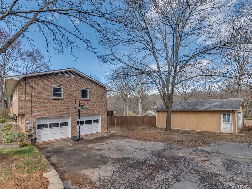 11 Norman Road Fletcher, NC 28732 - Photo 5 of 34