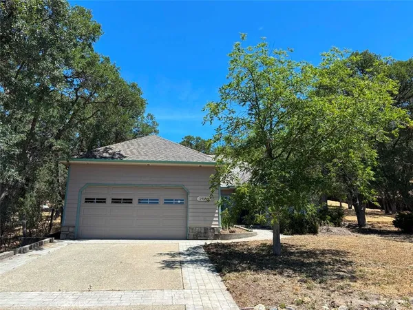 $325,000 | 19186 Hidden Valley Road, Hidden Valley Lake, CA 95467