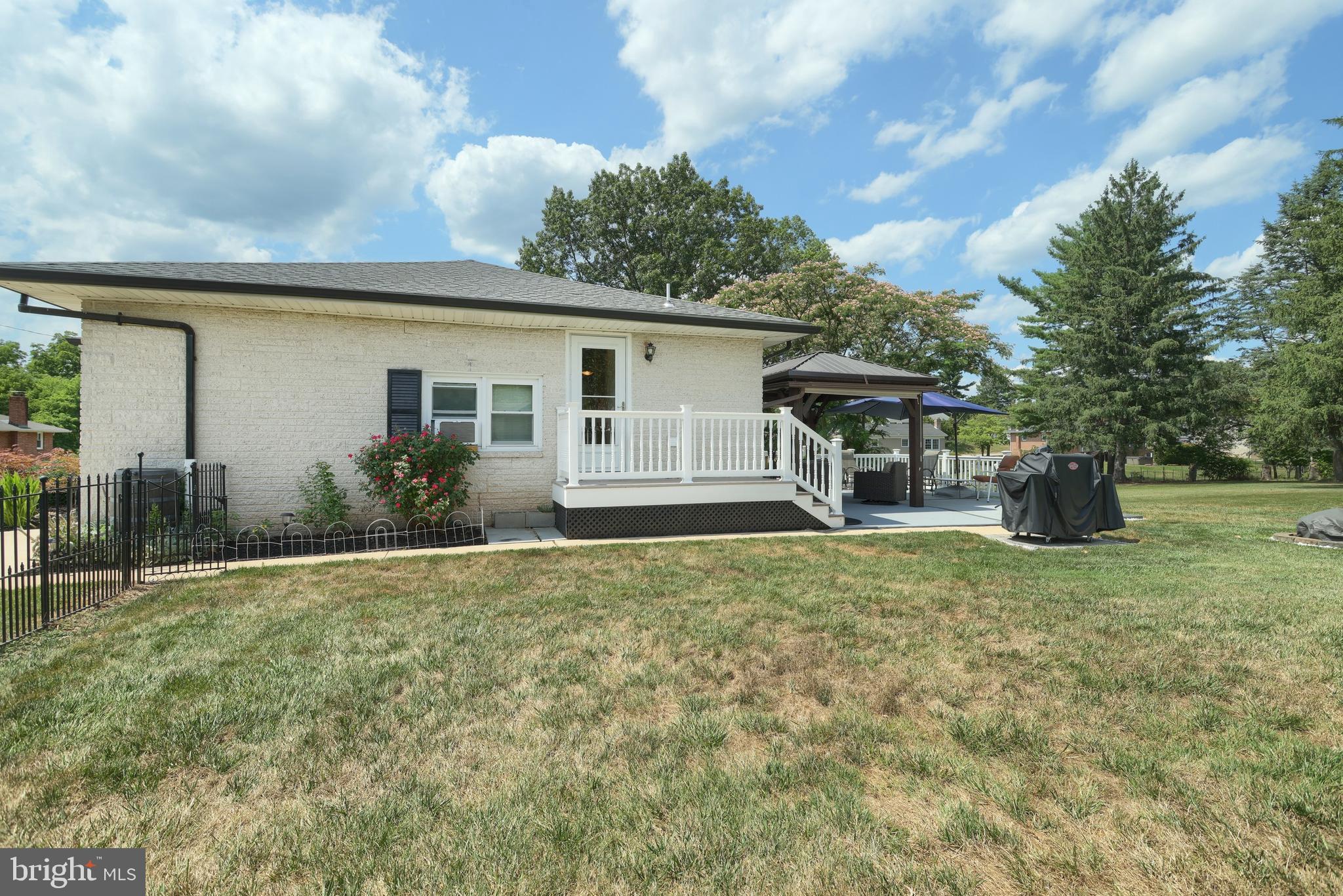 2491 Cedar Road York, PA 17408 - Photo 17 of 51