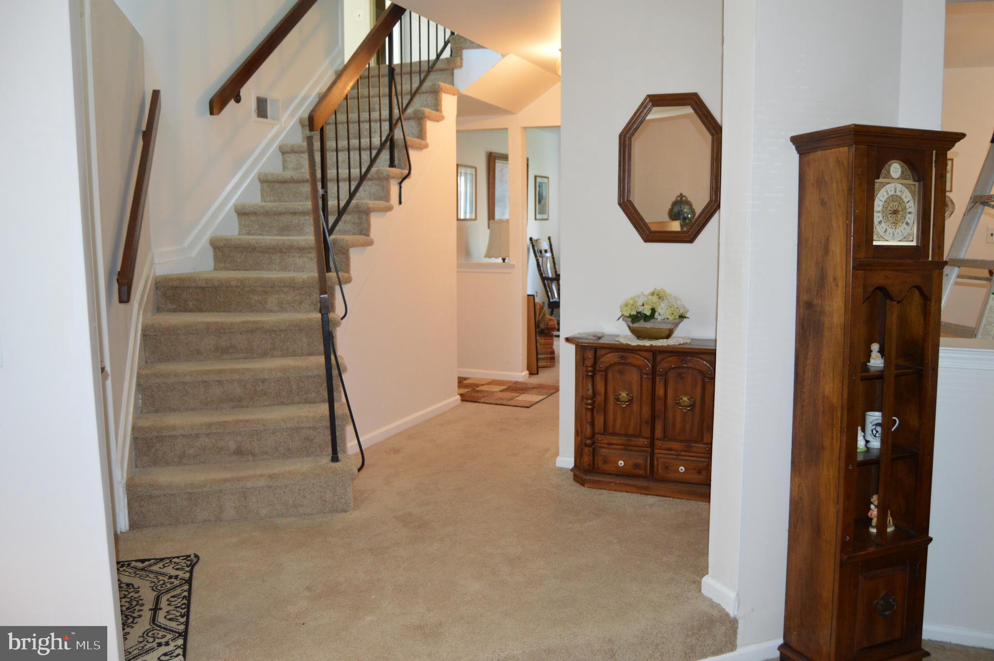 48 Allison Road Hightstown, NJ 08520 - Photo 2 of 28