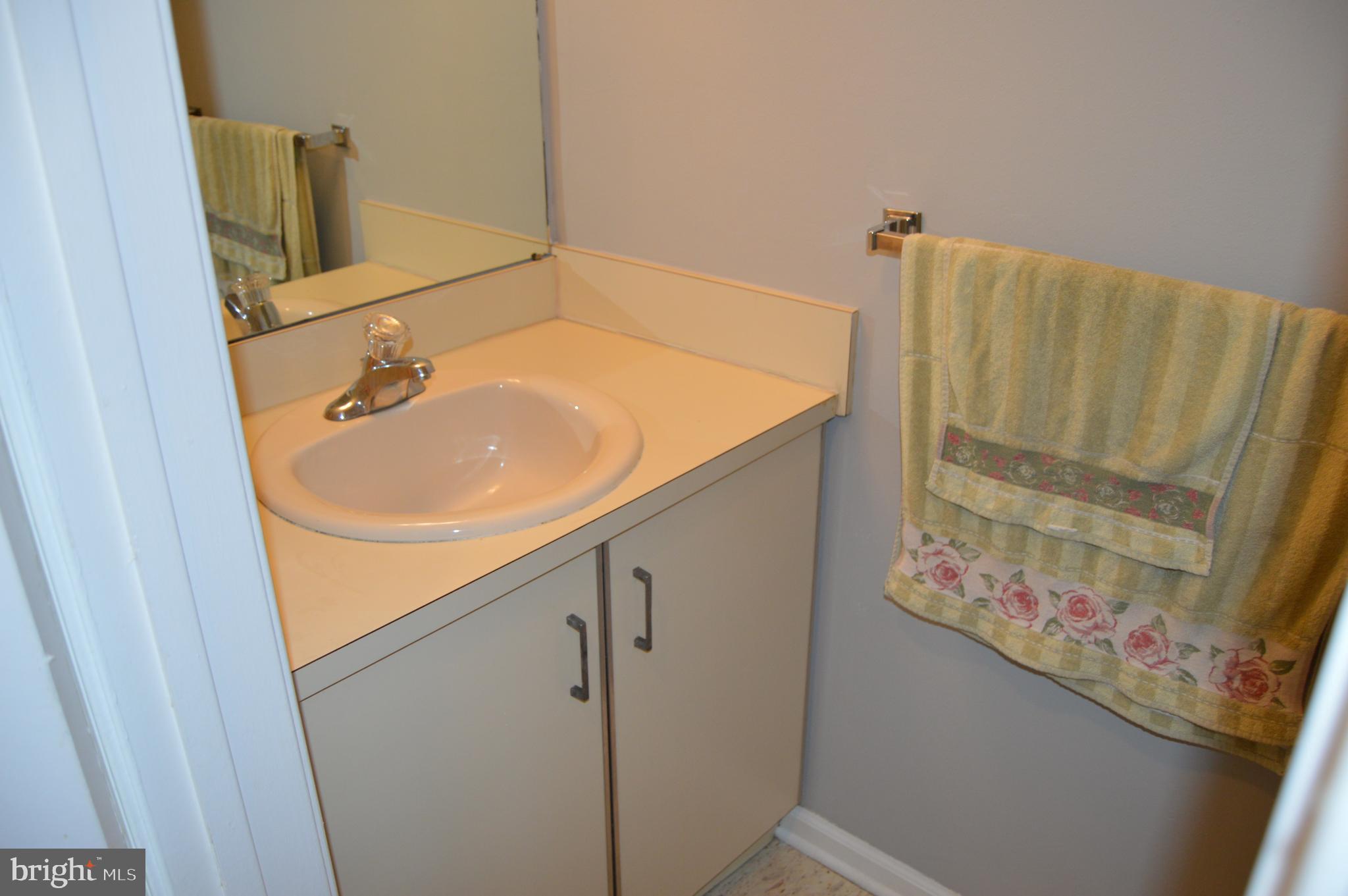 48 Allison Road Hightstown, NJ 08520 - Photo 13 of 28