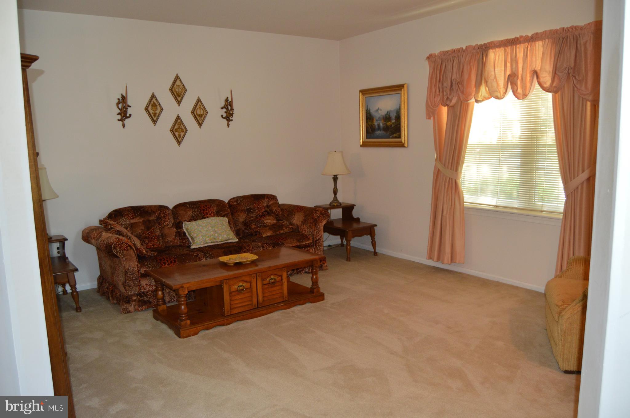 48 Allison Road Hightstown, NJ 08520 - Photo 3 of 28