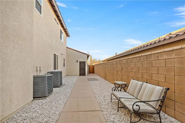 $1,049,999 | 34349 Lamborn Street, Temecula, CA 92592