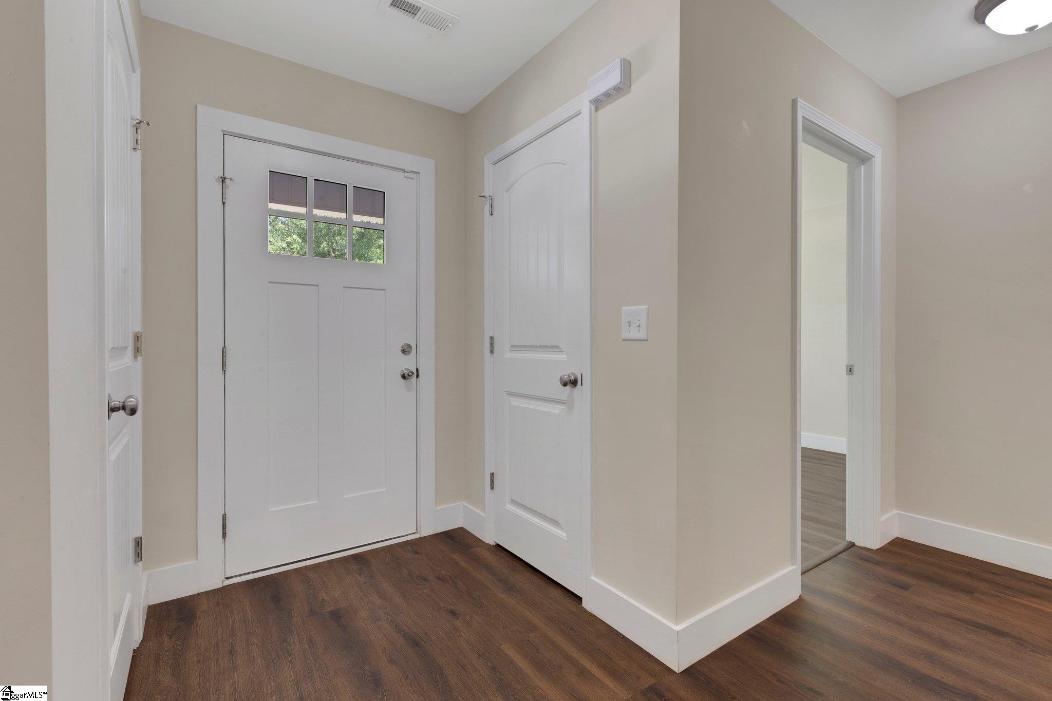 184 Sandifer Road Spartanburg, SC 29316 - Photo 4 of 29 Gallery Image 4