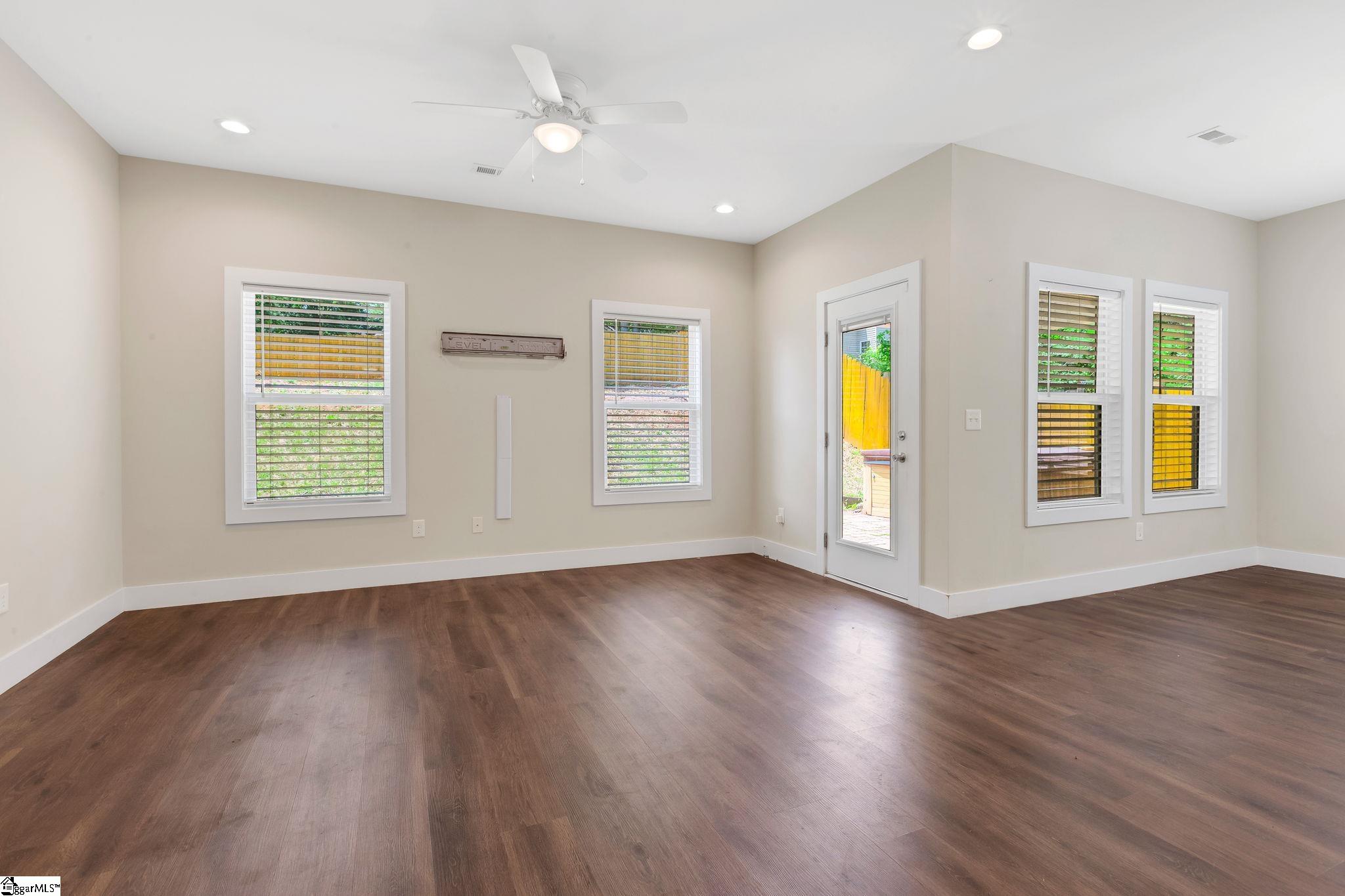 184 Sandifer Road Spartanburg, SC 29316 - Photo 5 of 29 Gallery Image 5
