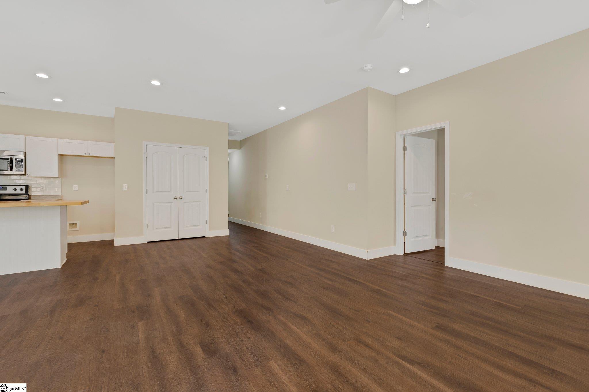 184 Sandifer Road Spartanburg, SC 29316 - Photo 9 of 29 Gallery Image 9