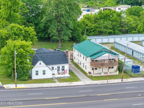 $599,000 | 929 North Roane Street, Harriman, TN 37748
