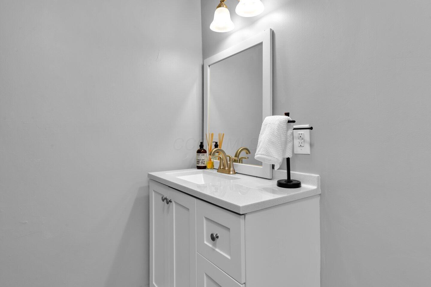 248 Ballman Road Etna, OH 43068 - Photo 25 of 32 Second House Bathroom