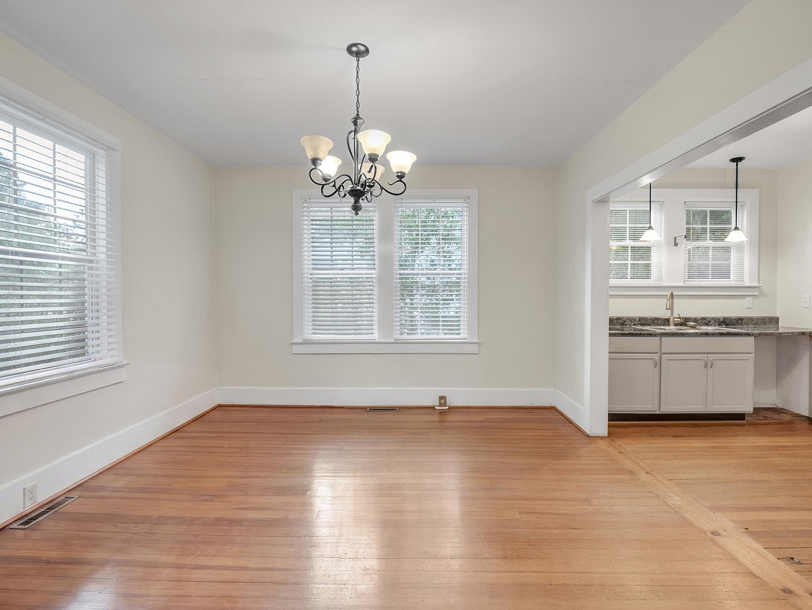 117 Cooper Street Kingstree, SC 29556 - Photo 18 of 45