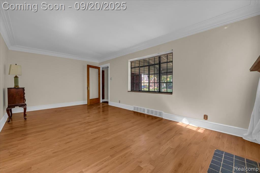 14593 Ashton Road Detroit, MI 48223 - Photo 5 of 32 Gallery Image 5