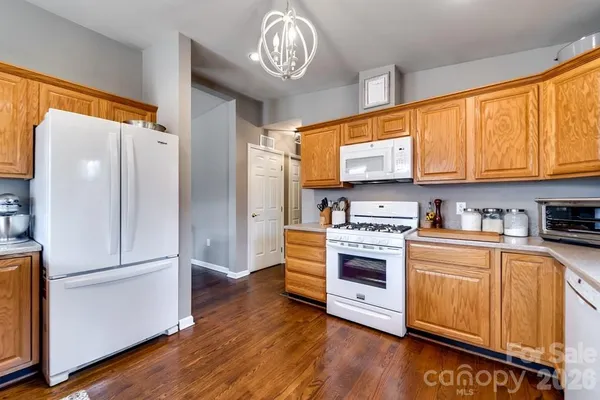 $590,000 | 262 Sams Trail, Waynesville, NC 28786