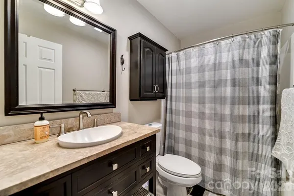 $590,000 | 262 Sams Trail, Waynesville, NC 28786