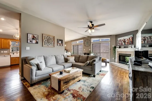 $590,000 | 262 Sams Trail, Waynesville, NC 28786