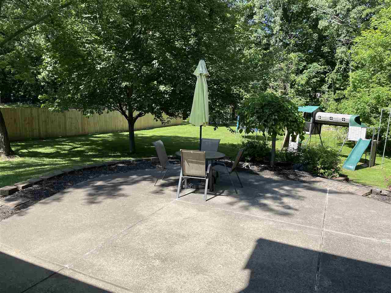 6196 Kings Shire Road Grand Blanc, MI 48439 - Photo 39 of 42 50078218-39.JPG