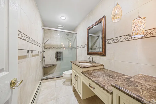 $949,999 | 10 Cori Lane, Bohemia, NY 11716