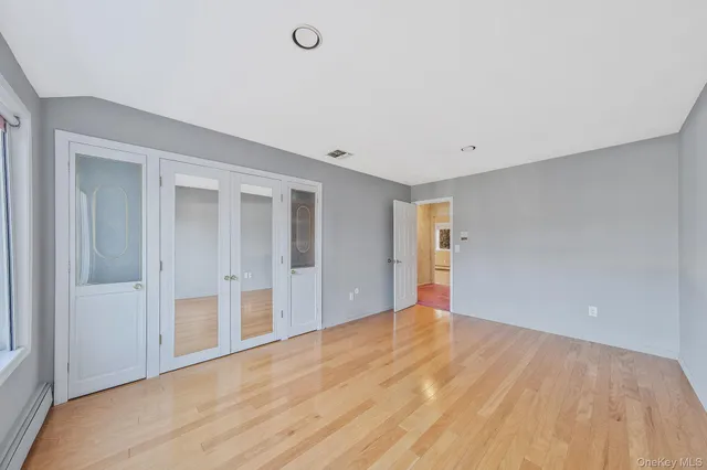 $949,999 | 10 Cori Lane, Bohemia, NY 11716